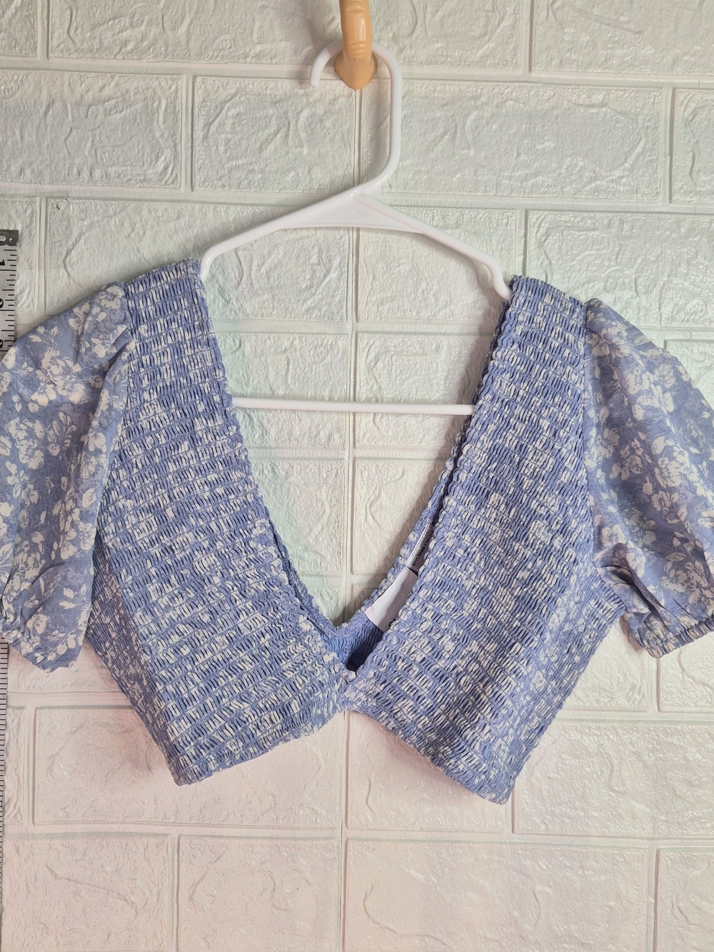 Sky to Moon  Blue White Floral Bra Top  smocked bodice Puff Stretch Sleeve S